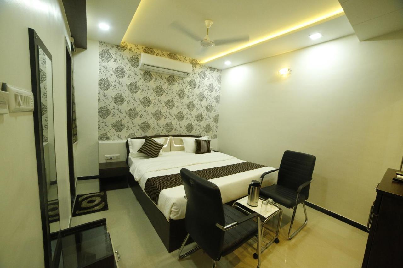 Hotel Swagatam Inn Rajkot Room photo