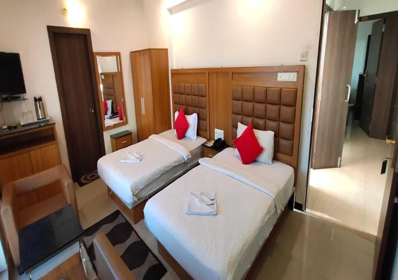 Hotel Swagatam Inn Rajkot Exterior photo